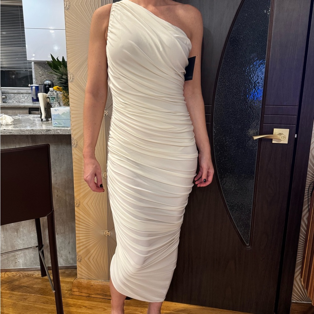 Norma Kamali Diana gown One-Shoulder Cream Dress